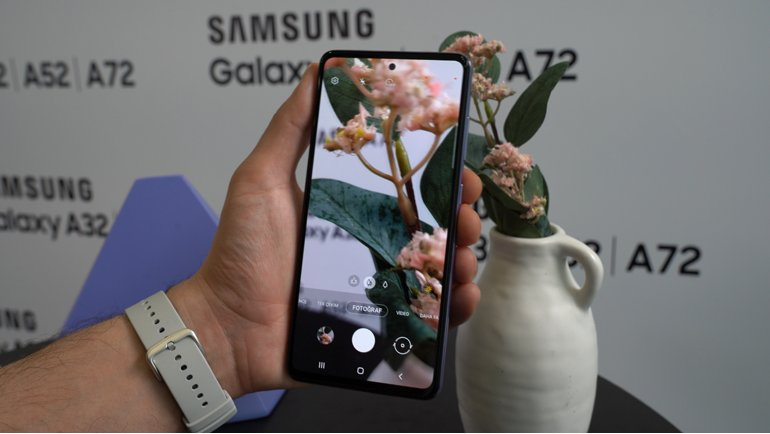 2021 Yılının En Çok Sevilen Samsung Telefonunun Android 12 “Çarptı”