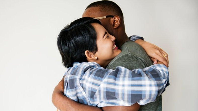 Bilim Beşerlerine Nazaran Sarılmanın Sıhhate 12 Yararı