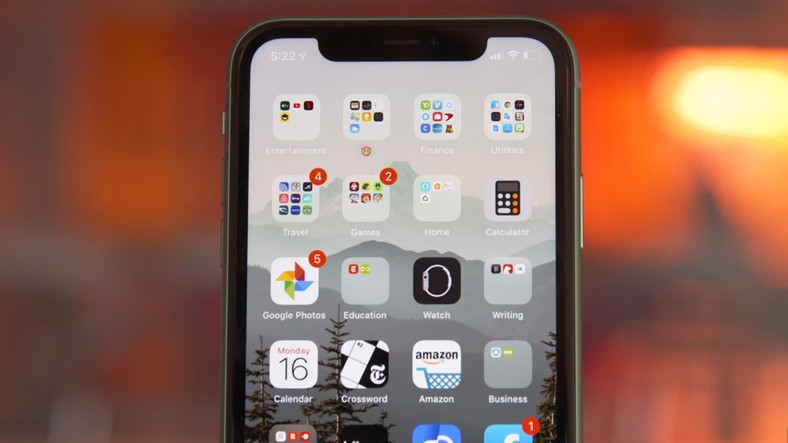 Bir Geliştirici, iPhone 11 Pro Max’e Jailbreak Yapmayı Başar