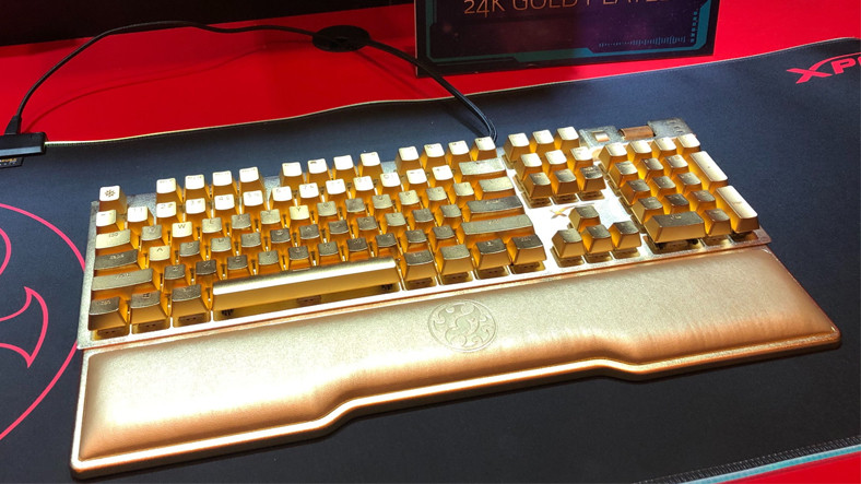 CES 2020’de Sergilenen, 10 Bin Dolarlık Oyuncu Klavyesi