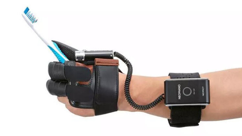 Elinde Pürüz Olan Şahıslar İçin Yeni Bir Eldiven Geliştirildi