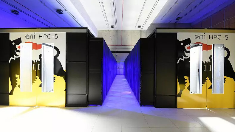 Endüstriyel Emelli En Süratli Harika Bilgisayar: HPC-5