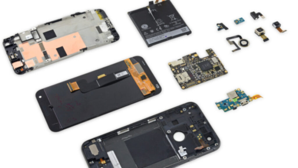 Google da Samsung’un müsaadeden gidiyor: Şirket, Pixel telefonlarını meskende tamir etmeniz için iFixit ile anlaştı
