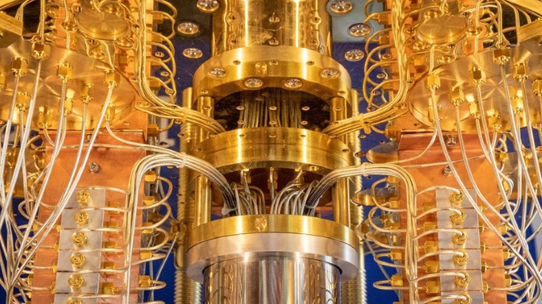 IBM, 53 Qubit’lik Kuantum Bilgisayarını Yakında Tanıtacak