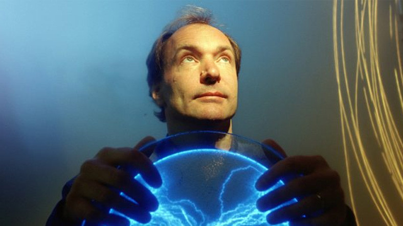 Internette Bir Birinci Olma Özelliğini Taşıyan 15 Kıymetli Şey