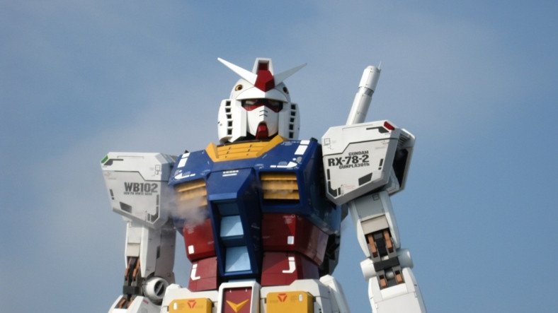 Japonya, 18 Metrelik Yürüyen Bir Gundam Robotu Yapıyor