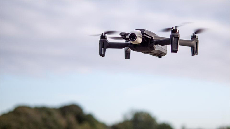 Kuş Üzere Hissettiren Gözlüklü Drone: Parrot Anafi FPV
