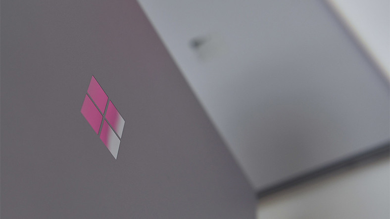 Microsoft, Çift Ekranlı Surface ‘Centaurus’u Gösterdi