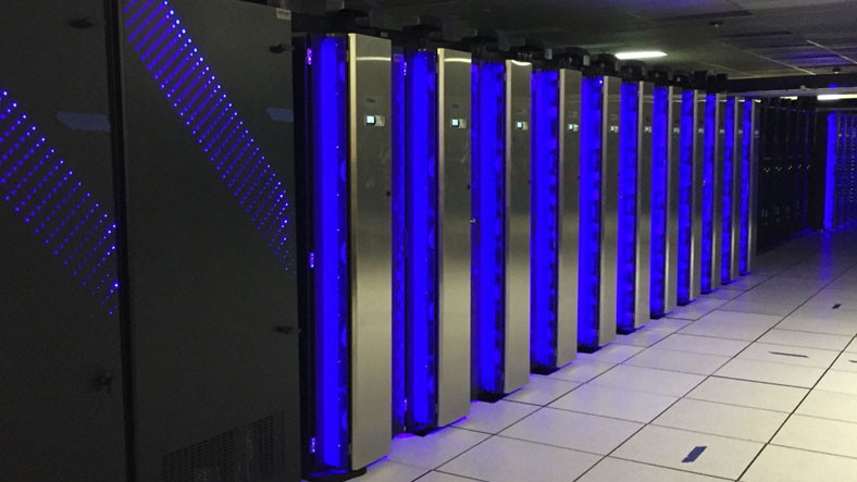 NOAA, 12 Petaflop’luk Yeni Üstün Bilgisayarlarını Tanıttı