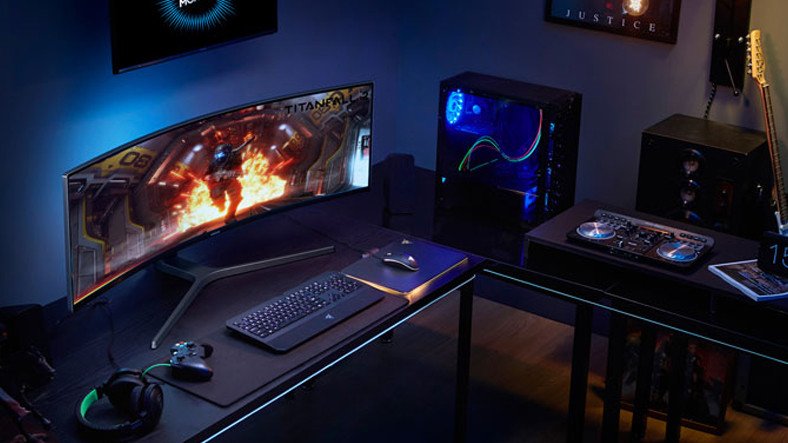 Oyun Oynamak İçin Kavisli Ekran Almak Ne Kadar Mantıklı?