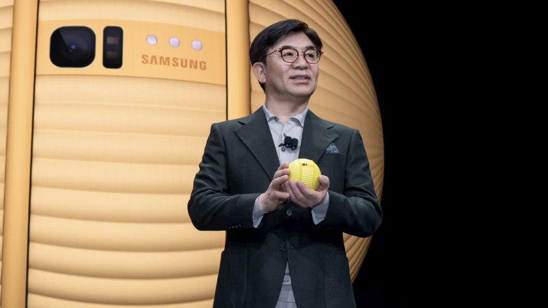 Samsung, Top Halindeki Akıllı Robotu Ballie’yi Tanıttı