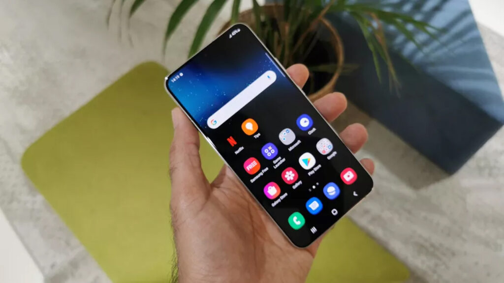 Samsung, yeni amiral gemisi telefonlarında MediaTek’e geçecek mi; geçmeyecek mi? Merakla beklenen yanıt netleşiyor