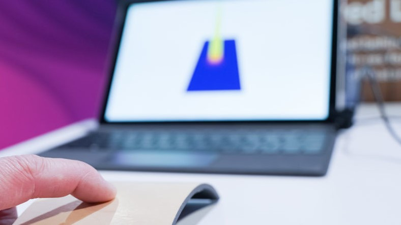 Sensel, Her Şeyi Dokunmatik Hâle Getirebilecek Eseri Tanıttı