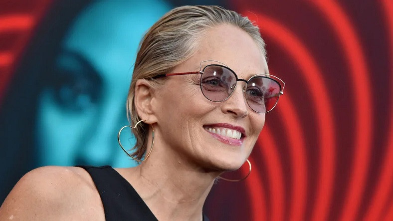Sharon Stone, Çöpçatanlık Uygulaması Bumble’da Engellendi