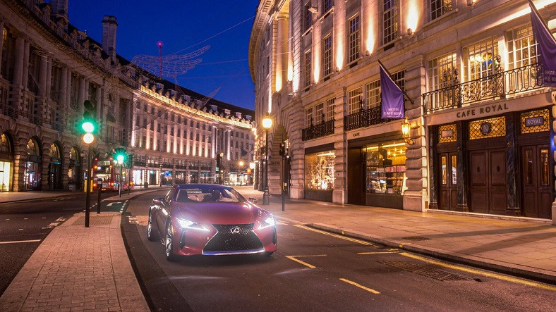 Sony ve Lexus, PlayStation’ın Grafik Gücünü Gösterdi