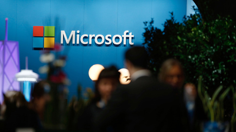 Surface Earbuds’ta Sesle Denetim Özelliği Bulunacak