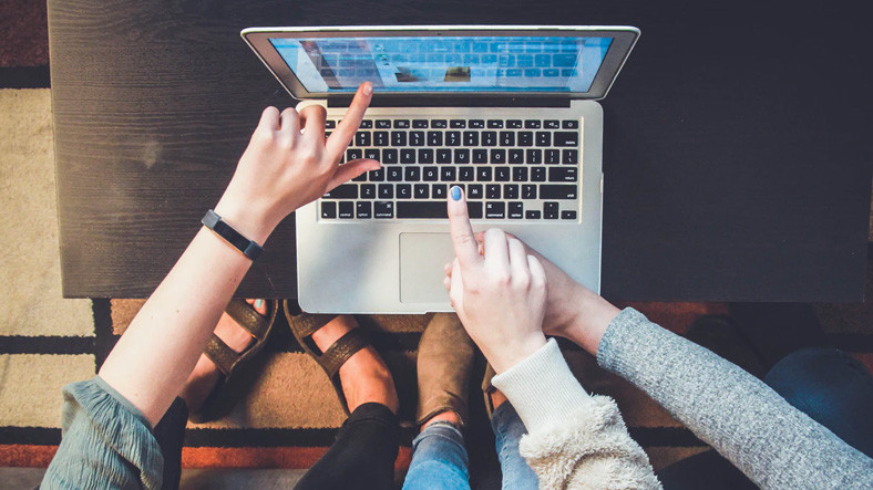 Türkiye’de İnternetten En Çok Satılan Eserler Muhakkak Oldu