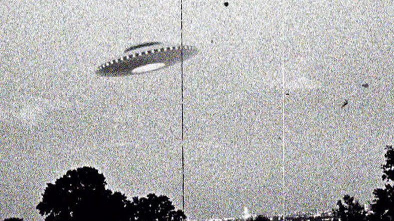 Uzaylı Avcısı, 51. Bölge’de UFO Gördüğünü Sav Etti