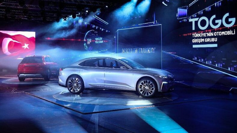 Yerli Arabayla İlgili Paylaşılan 13 Eğlenceli Yorum