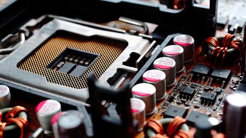 Anakart Nedir, Ne İşe Fayda, Nasıl Çalışır?