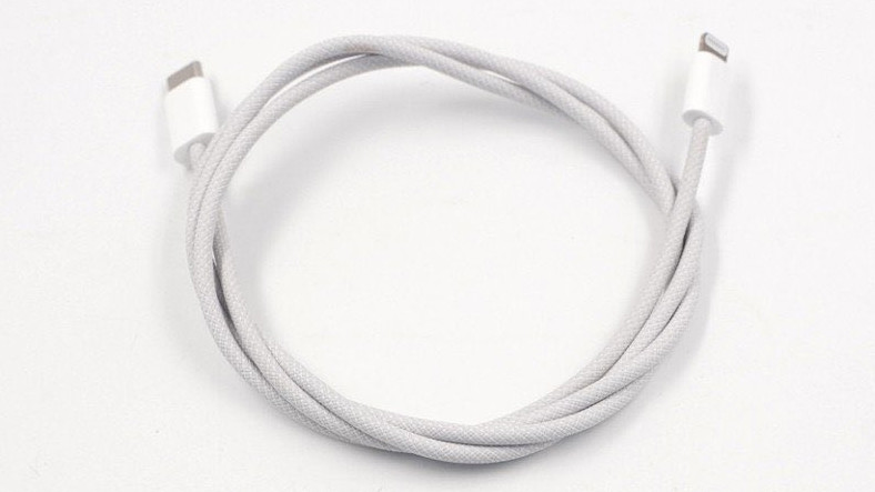 Apple, iPhone 12 ile Lightning Kablosunu Değiştirebilir