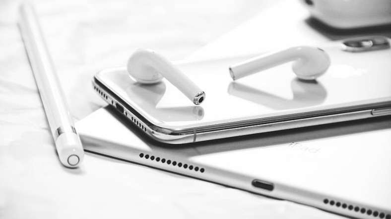 Apple Pencil Gelecekte Etraftan Renkleri Çekebilecek