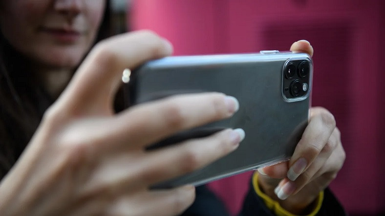 Apple’ın Toplumsal Uzaklığa Karşı Uzaktan Selfie Tahlili