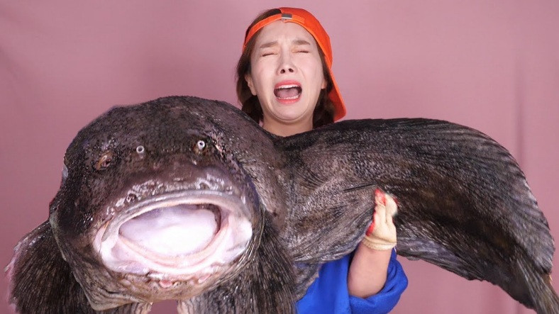 ASMR Görüntülerinde Canlı Hayvan Yiyen YouTuber’a Büyük Reaksiyon