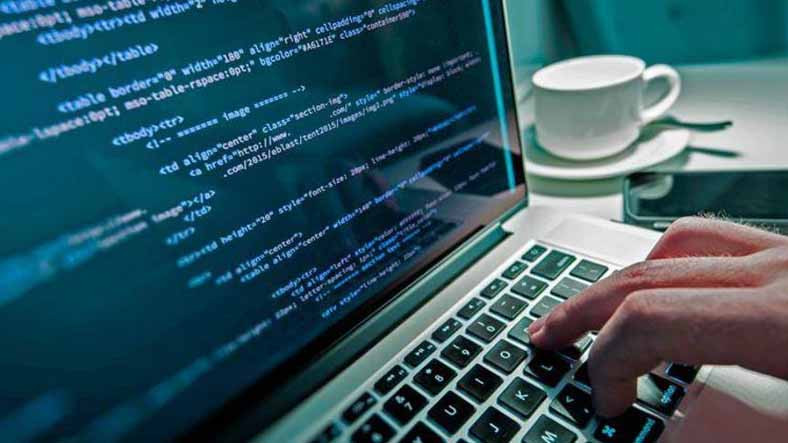 Bill Gates’in Favorisi Olan Fiyatsız Yazılımcılık Kursları