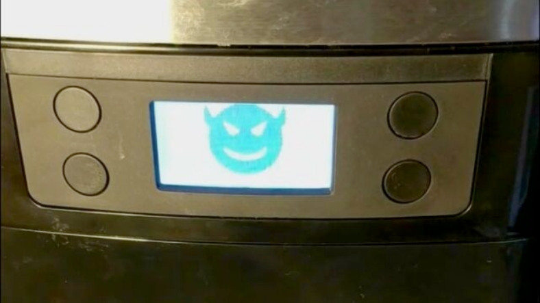 Bir Güvenlik Uzmanı Kahve Makinesini Hacklemeyi Başardı