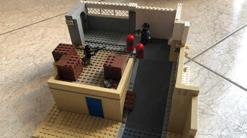 Bir Oyuncu, Dust-2’nin Bir Kısmını Legolarla Tekrar Yaptı