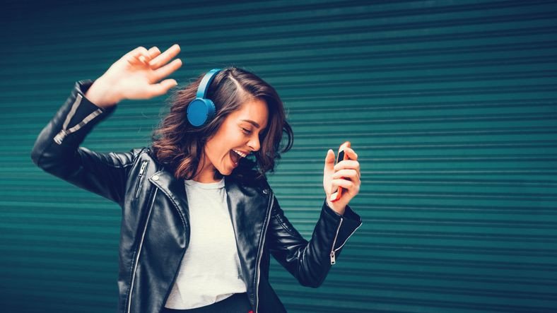 Birbirinden Beğenilen 10 Fiyatsız Müzik Dinleme Sitesi