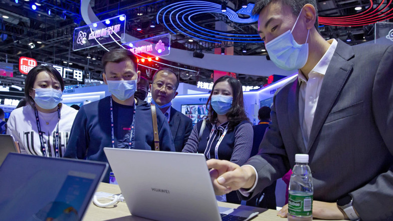 Çin, Hudut Ötesi Bilgi Akışında Yeni Muhteşem Güç Oldu