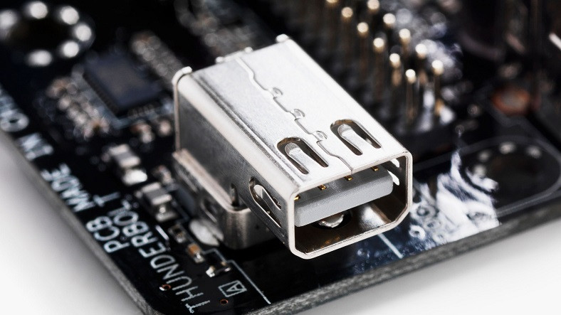 Düzeltilemeyen Bir Thunderbolt Açığı Keşfedildi