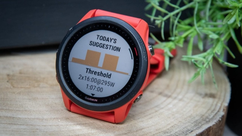 Garmin Forerunner 745 Akıllı Saat Çıktı