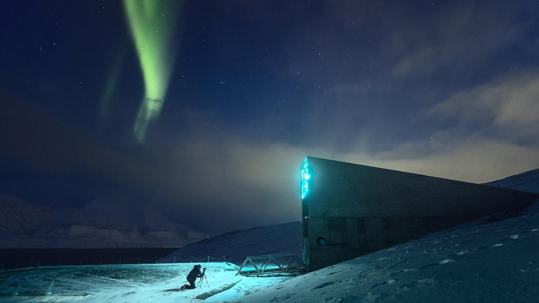 GitHub, 21 TB Açık Kaynaklı Kodu  ‘Kıyamet Deposu’na Taşıdı