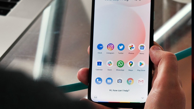 Google, Pixel’e Şarkıyı Mırıldanarak Bulma Özelliği Getirdi