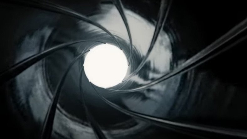 IO Interactive, James Bond Oyunu Üzerinde Çalışıyor