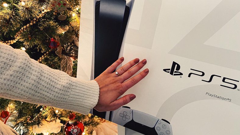 PlayStation 5’lerle Evlilik Teklif Etme Periyodu Başladı