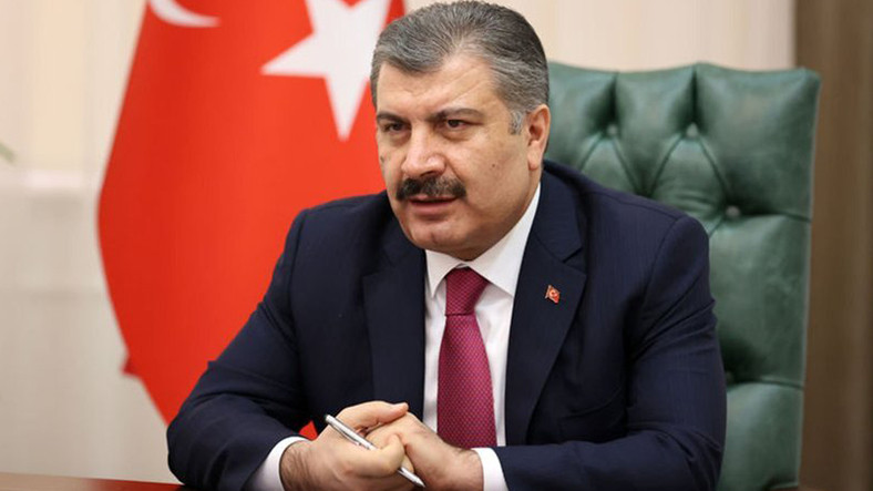 Sıhhat Bakanı Koca, Instagram’da 10 Milyon Takipçiye Ulaştı