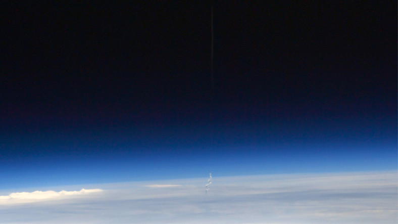 SpaceX’in Tarihi Fırlatma Misyonu Uzaydan Nasıl Göründü?