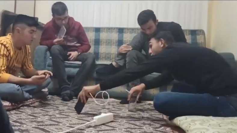 Türk Gençlerin “Dünya’nın Dönüşü” Bahisli  Viral Görüntüsü