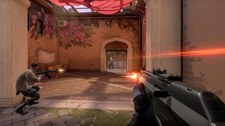 Valorant’ta Hile Yapan Bir Oyuncu Canlı Yayında Banlandı