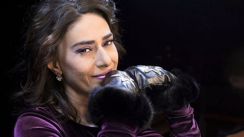 Yıldız Tilbe Dahil Toplumsal Medya Bill Gates’i Lisanına Doladı