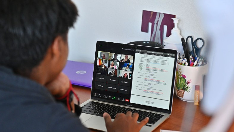 Zoom, 40 Dakika Toplantı Hududunu Süreksiz Olarak Kaldırıyor