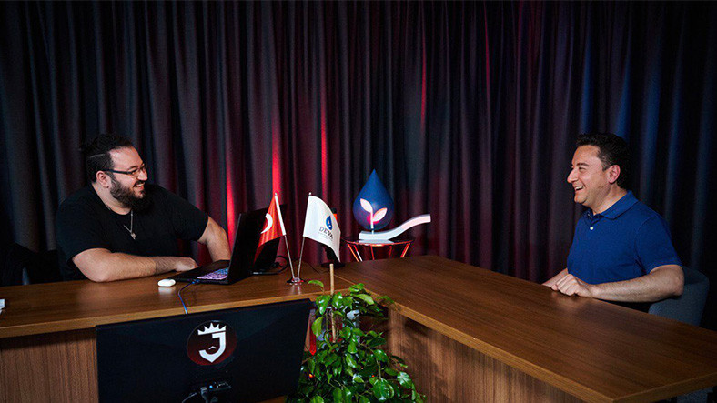 Ali Babacan’ın Konuk Olduğu KKHA’ya Gelen Yansılar