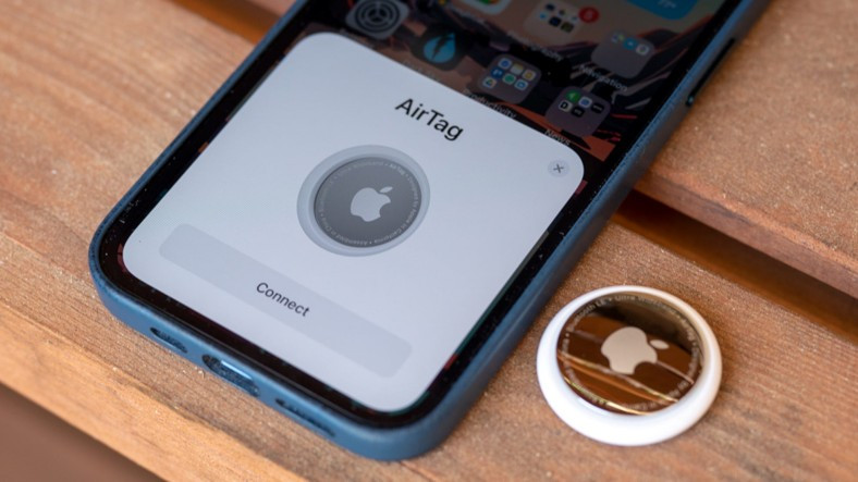 Apple AirTag, Piyasaya Çıkar Çıkmaz Hacklendi