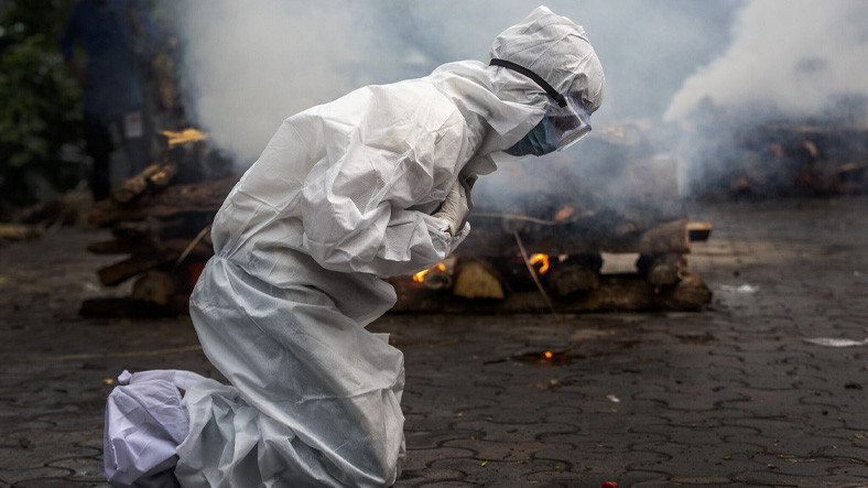 Bilim Heyeti Üyesi: Vefatlar Artmaya Devam Edecek