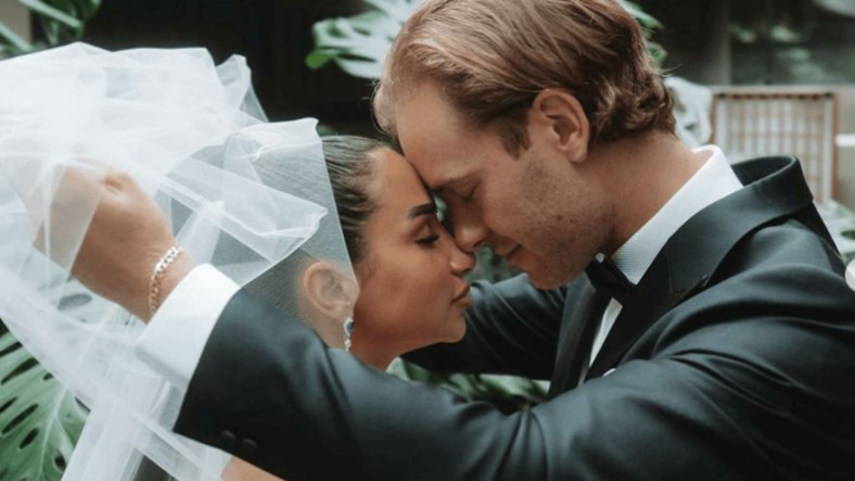 Clubhouse’ta Yayınlanan Evlilik Merasimini 27 Bin Kişi Dinledi