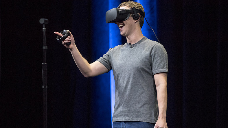 Facebook CEO’su Zuckerberg’ten ‘Çoklu Cihan’ Açıklaması